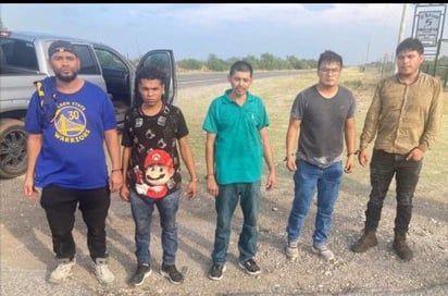 Migrantes que viajaban en un tanque son asegurados