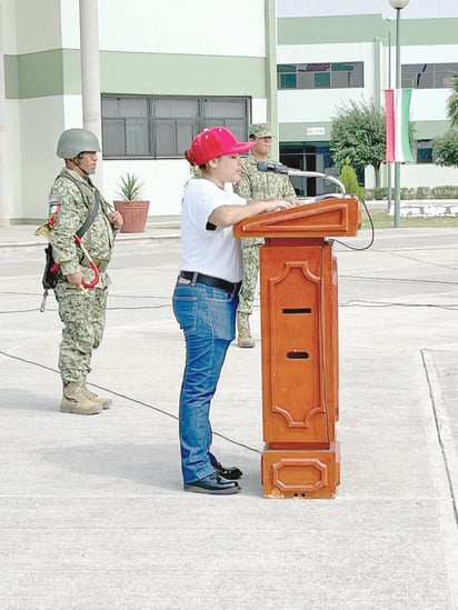 Mujeres se interesan en realizar su Servicio Militar 