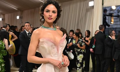 Eiza González, la única mexicana que desfiló en la Met Gala 2024