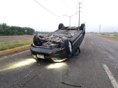 Lloviznas desatan accidentes viales en Piedras Negras 