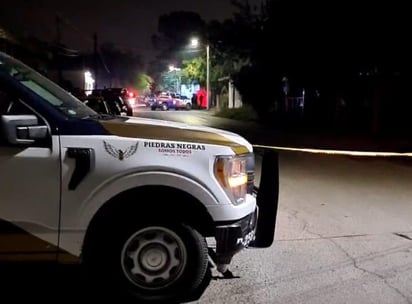 Sujeto en estado de ebriedad choca patrulla y provoca muerte de un detenido en Piedras Negras 