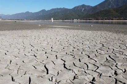 Agobian a México el calor y la sequía 