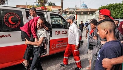 Reportan hallazgo de 80 cadáveres en tres nuevas fosas, en el hospital Al Shifa de Gaza