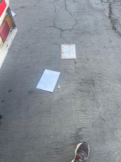 Tiran boletas en el bulevar Carranza