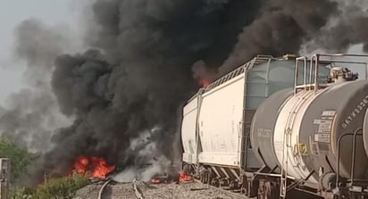 Choca tren con tráiler