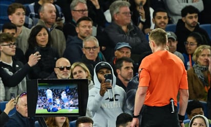 La Premier League analiza eliminar el VAR