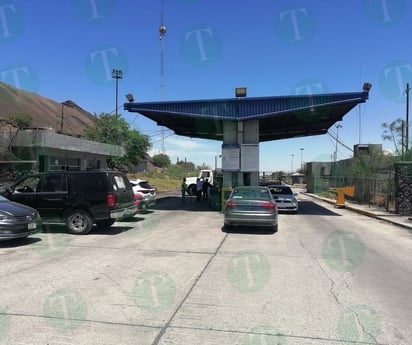 Obreros dispuestos a abrir puerta 4 de AHMSA