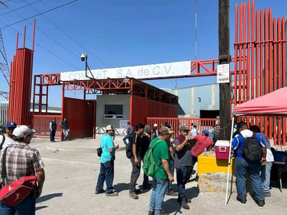 Trabajadores de Conduit-Rymco realizan paro laboral por bajas utilidades