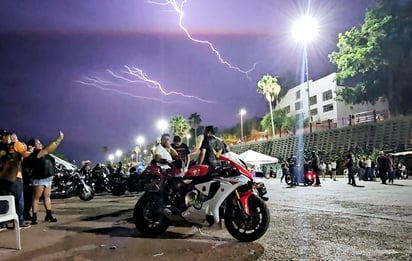 Motociclistas de México y EU se unen en el mejor festival biker