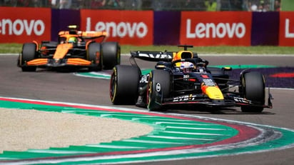 Max Verstappen, por poco, pero vuelve a ganar ahora en Imola