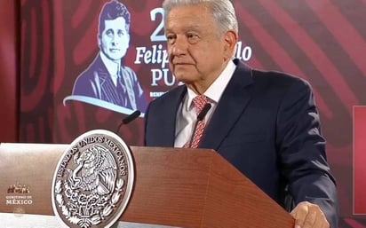 AMLO sale en defensa de Mario Delgado tras acusaciones de Xóchitl sobre tráfico de combustible