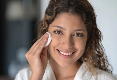 Utiliza hojas de laurel para eliminar arrugas y rejuvenecer la piel: ¡Descubre cómo esta poderosa planta puede darle un aspecto juvenil a tu piel al instante!