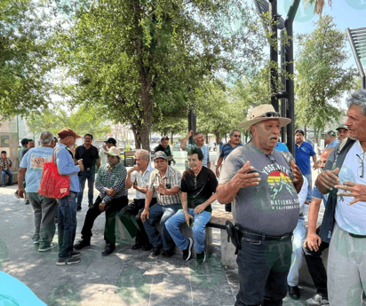 Exobreros y obreros de AH amenazan con bloquear carretera 57 por falta de soluciones