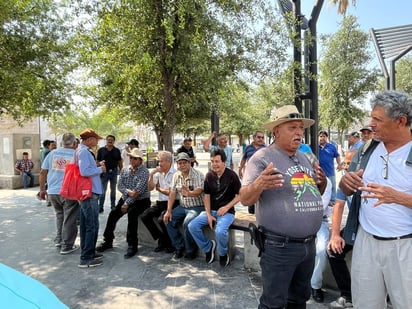 Exobreros y obreros de AH amenazan con bloquear Carretera 57 por falta de soluciones