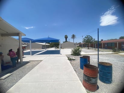 la escuela donde hubo niños deshidratados tomarán clases en línea por falta de luz