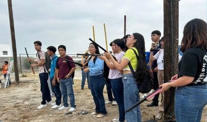 Estudiantes recibieron diferentes festejos en su día