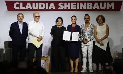 Firman 900 académicos e intelectuales desplegado en apoyo a Claudia Sheinbaum