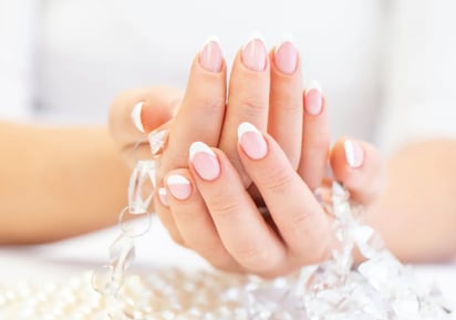 Uñas french almendradas: 7 Diseños súper sofisticados y trendy: Estilo clásico y elegante que puedes adaptar a tu personalidad, las uñas favoritas de la temporada