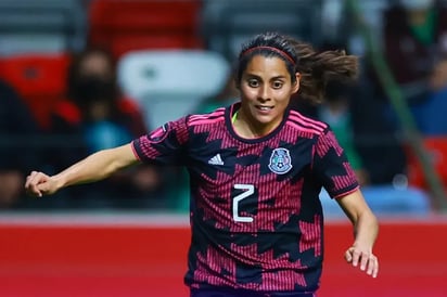 Regresa Kenti Robles a la Selección Mexicana para enfrentar a Canadá