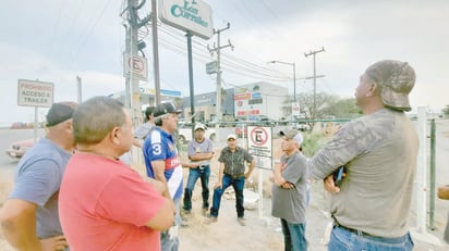 Obreros acuerdan reunión el lunes con enviado del Estado