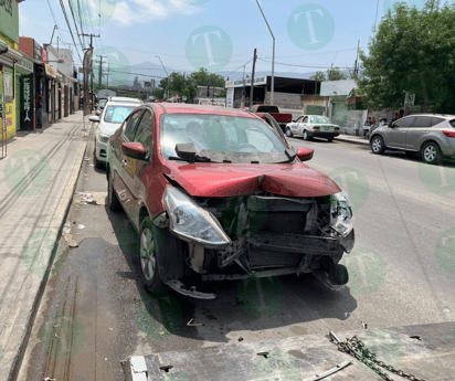 Escolta de director de Seguridad Pública de Monclova protagoniza aparatoso choque