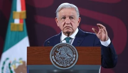 AMLO presume disminución de la pobreza laboral en su administración, según Coneval