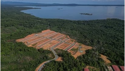 Comunidad indígena se despide de su isla y se traslada a tierra firme en Panamá