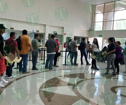 Empresas foráneas reclutan a ciudadanos de Monclova