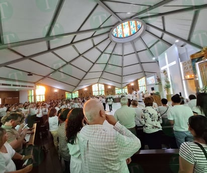 Monseñor bendice capilla del Santuario de Guadalupe