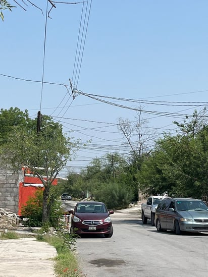 Vecinos de Las Flores con afectaciones tras más de 24 horas sin luz