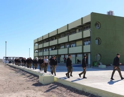 Es poca la deserción escolar en el bachillerato militarizado