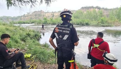 Rescatan cuerpo de hombre que murió ahogado en río Santa Catarina, Nuevo León