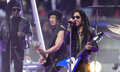 Lenny Kravitz recrea una discoteca al aire libre entre rock y fuego