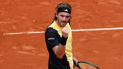 Tsitsipas sumó una nueva víctima italiana y pasó a los cuartos de Roland Garros