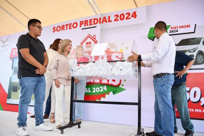 Mujeres triunfan en el Sorteo Predial 2024 del ayuntamiento