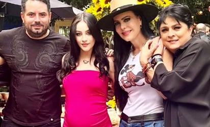 Maribel Guardia, la invitada especial al babyshower de Tessa, la nieta de Victoria Ruffo