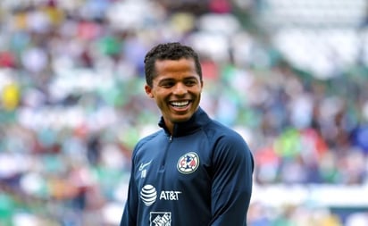 Giovani Dos Santos cerca de salir del retiro para jugar en Europa