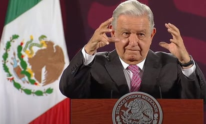 AMLO advierte con entregar a CNTE costal con 'piedrotas', tras riña en Palacio Nacional