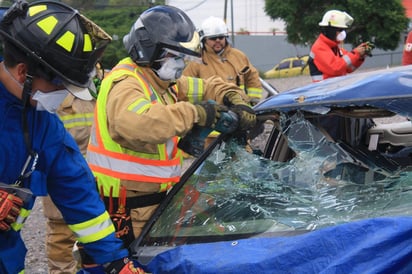 La evolución del rescate vehicular: Capacitación vital en la era de los autos modernos