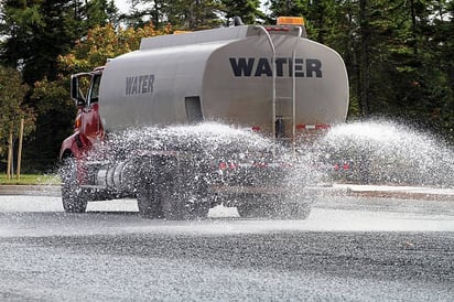 Gerente general de SIMAS Torreón anuncia operativo de suministro de agua potable a través de pipas