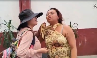 VIDEO Agreden a periodista de Morelos cuando documentaba despido de policías municipales