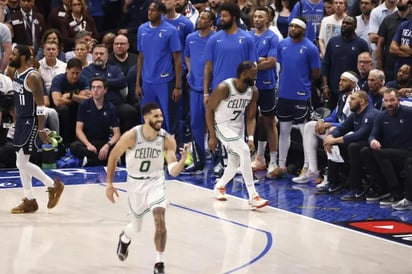 Plantan Los Boston Celtics su bandera en Dallas y acarician el anillo de la NBA