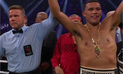 David Benavidez derrota por decisión unánime a Oleksandr Gvozdyk