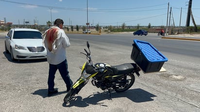 Motociclista resulta lesionado al ser embestido en Piedras Negras