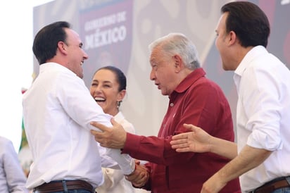 AMLO defiende a gobernadores del PRI tras abucheos: 'Ya han pasado las elecciones', afirma