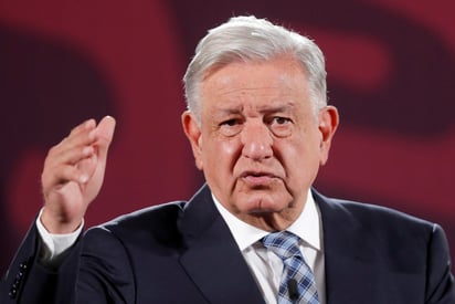 AMLO reclama a 'expertos' de la UNAM por 'meterse' en paquete de reformas