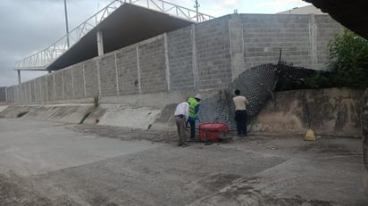 Limpieza de arroyos en la ciudad antes de las lluvias próximas