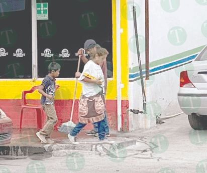 Vendedores ambulantes se quedarán sin vender por las lluvias