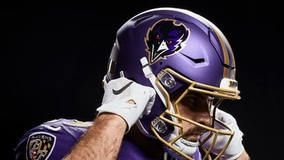 Baltimore Ravens presentan su nuevo casco alterno para 2024