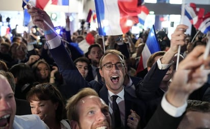 Extrema derecha, favorita para ganar elecciones en Francia; busca mayoría absoluta